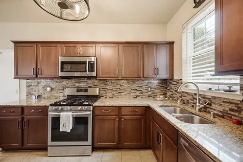 1311 Cowden Court Missouri City TX 77489