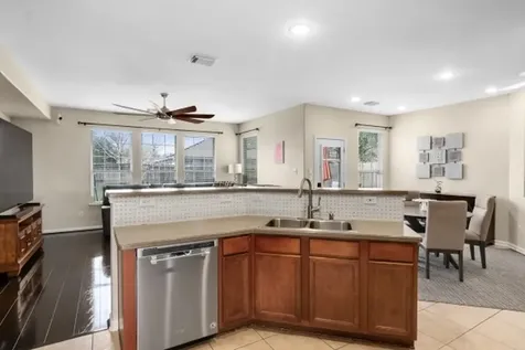 3727 Norwood Glen Lane Friendswood TX 77546