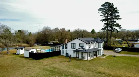 1828 State Highway 75 Highway N Huntsville TX 77320