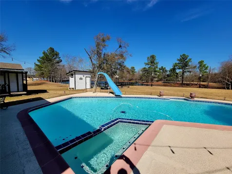 1828 State Highway 75 Highway N Huntsville TX 77320