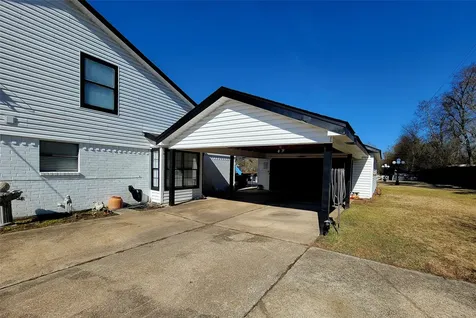 1828 State Highway 75 Highway N Huntsville TX 77320