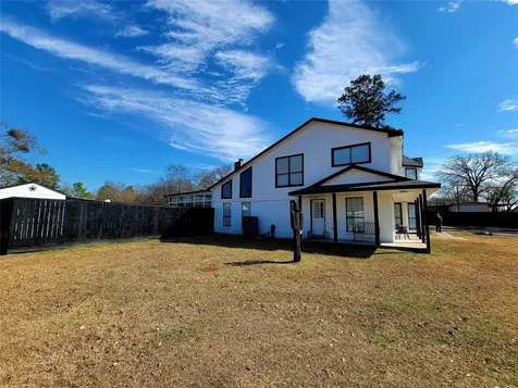 1828 State Highway 75 Highway N Huntsville TX 77320