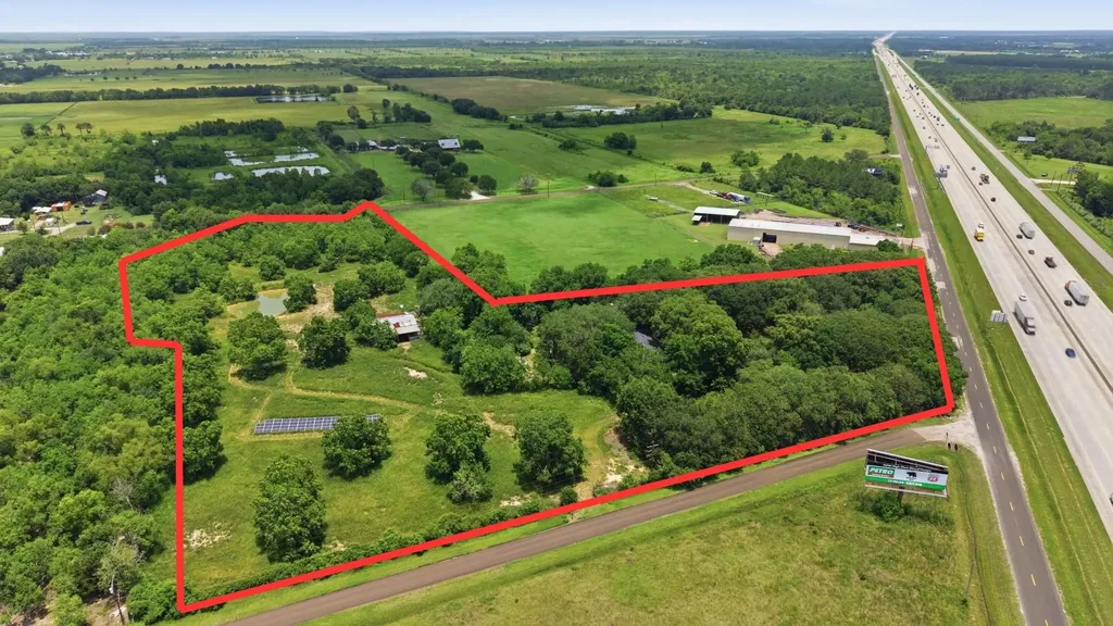 46721 Interstate 10 Winnie TX 77665