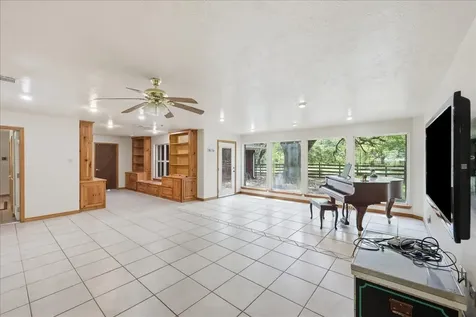 46721 Interstate 10 Winnie TX 77665