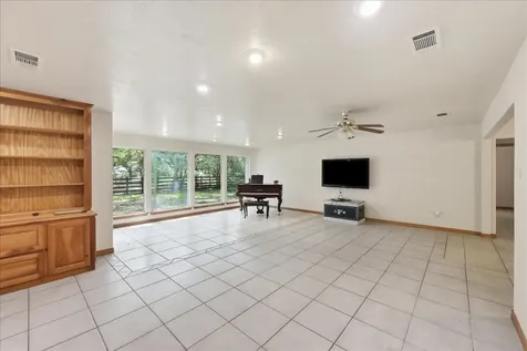 46721 Interstate 10 Winnie TX 77665
