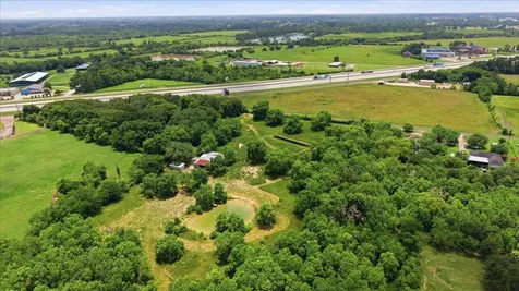 46721 Interstate 10 Winnie TX 77665