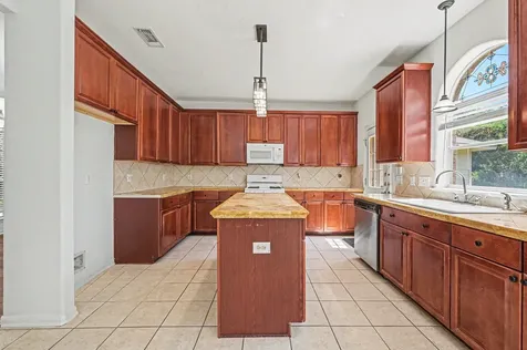 18518 Park Harbor Drive Houston TX 77084