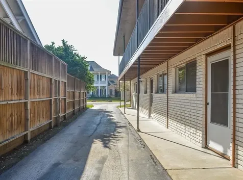 427 W 17th Street 8 Houston TX 77008