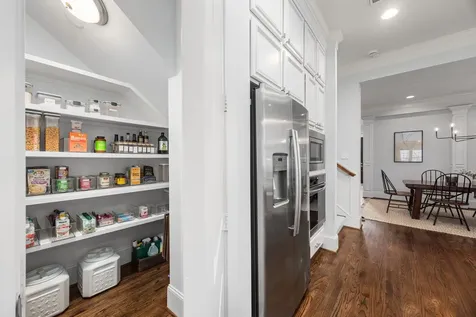 733 Ashland Street C Houston TX 77007