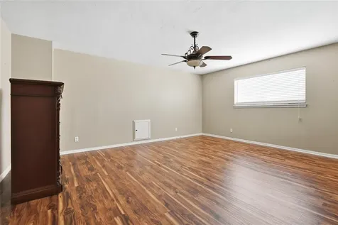 1007 Manatee Lane Houston TX 77090
