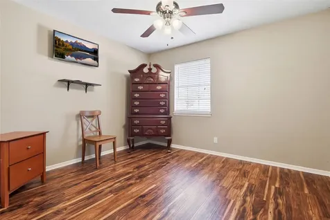 1007 Manatee Lane Houston TX 77090