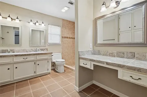 1007 Manatee Lane Houston TX 77090