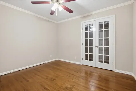 1007 Manatee Lane Houston TX 77090