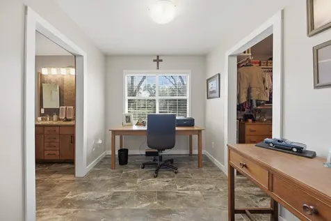 1607 S Chappell Hill Street Brenham TX 77833