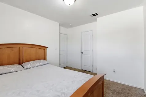 100 Oakwood Court Huntsville TX 77320