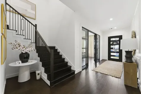 802 W 30th Street Houston TX 77018