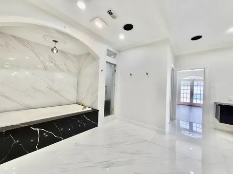 5330 Braesheather Drive Houston TX 77096