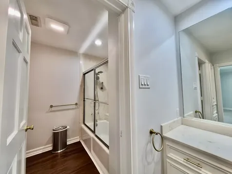 5330 Braesheather Drive Houston TX 77096