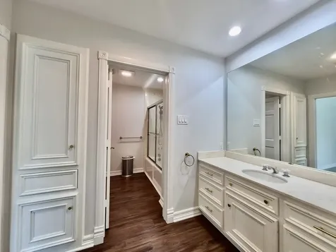 5330 Braesheather Drive Houston TX 77096
