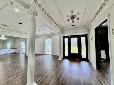 5330 Braesheather Drive Houston TX 77096