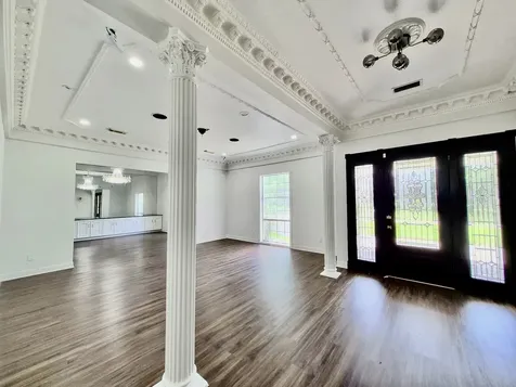 5330 Braesheather Drive Houston TX 77096