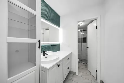 6601 Sands Point Drive 47 Houston TX 77074