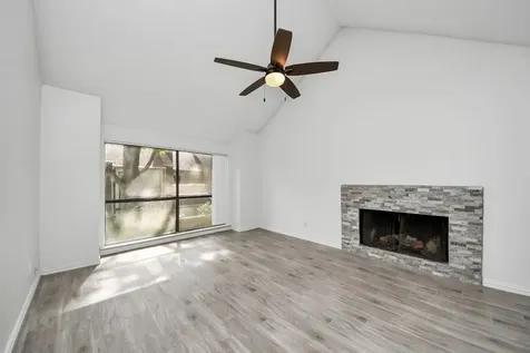6601 Sands Point Drive 47 Houston TX 77074