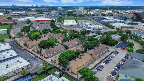 6601 Sands Point Drive 47 Houston TX 77074