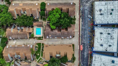 6601 Sands Point Drive 47 Houston TX 77074