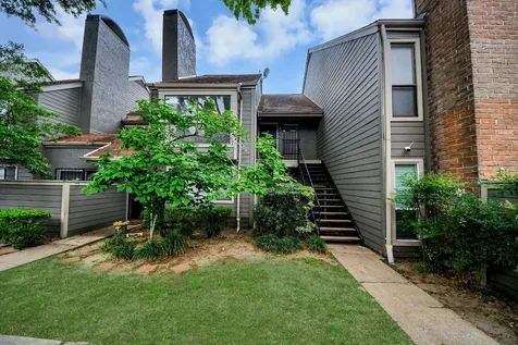 6601 Sands Point Drive 47 Houston TX 77074