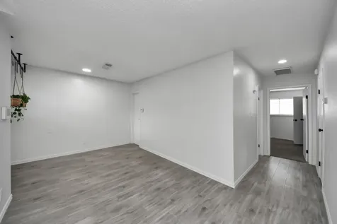 6601 Sands Point Drive 47 Houston TX 77074