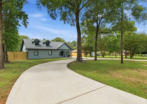 12739 Woodcreek Drive Willis TX 77318