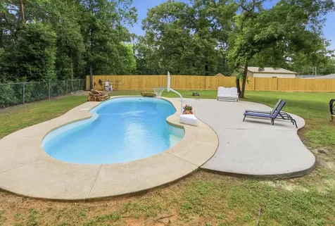12739 Woodcreek Drive Willis TX 77318