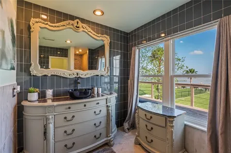 1643 Dick Bay Drive Dickinson TX 77539