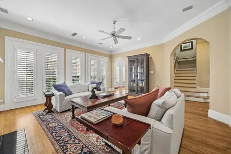 2426 Nantucket Drive B Houston TX 77057