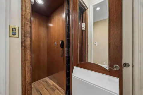 2426 Nantucket Drive B Houston TX 77057