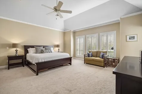 2426 Nantucket Drive B Houston TX 77057