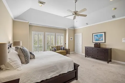 2426 Nantucket Drive B Houston TX 77057