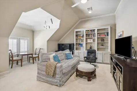 2426 Nantucket Drive B Houston TX 77057