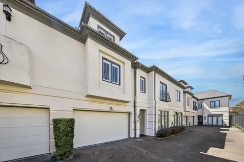 2426 Nantucket Drive B Houston TX 77057