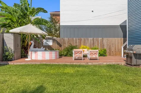 808 27th Street Galveston TX 77550