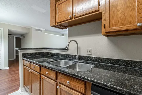 2121 Hepburn Street 511 Houston TX 77054