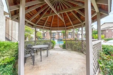 2121 Hepburn Street 511 Houston TX 77054