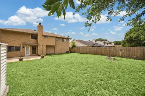 8915 Lakeside Forest Drive Houston TX 77088