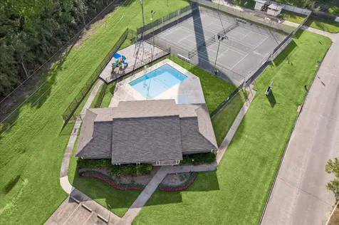 8915 Lakeside Forest Drive Houston TX 77088