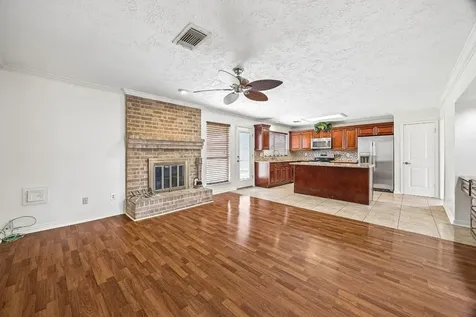 8915 Lakeside Forest Drive Houston TX 77088