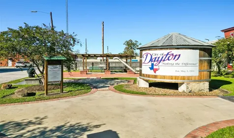 572 Day Station Drive Dayton TX 77535