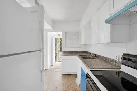 1939 Richmond Avenue 2 Houston TX 77098