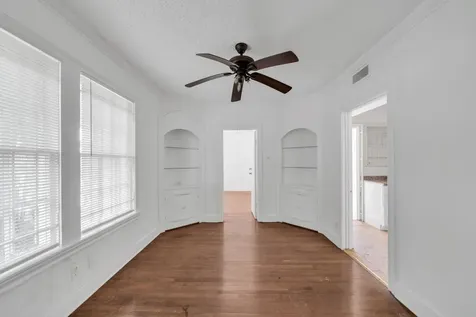 1939 Richmond Avenue 2 Houston TX 77098