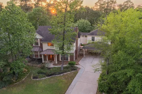 10 Featherfall Place The Woodlands TX 77381
